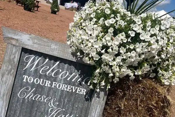 Weddings at Flyte's Fieldstones